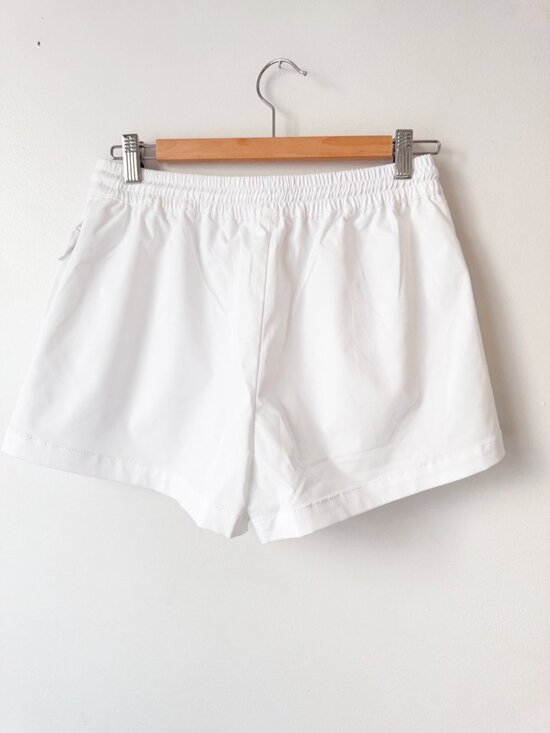 NWT Aritzia Babaton Wells Shorts - Picture 8 of 9